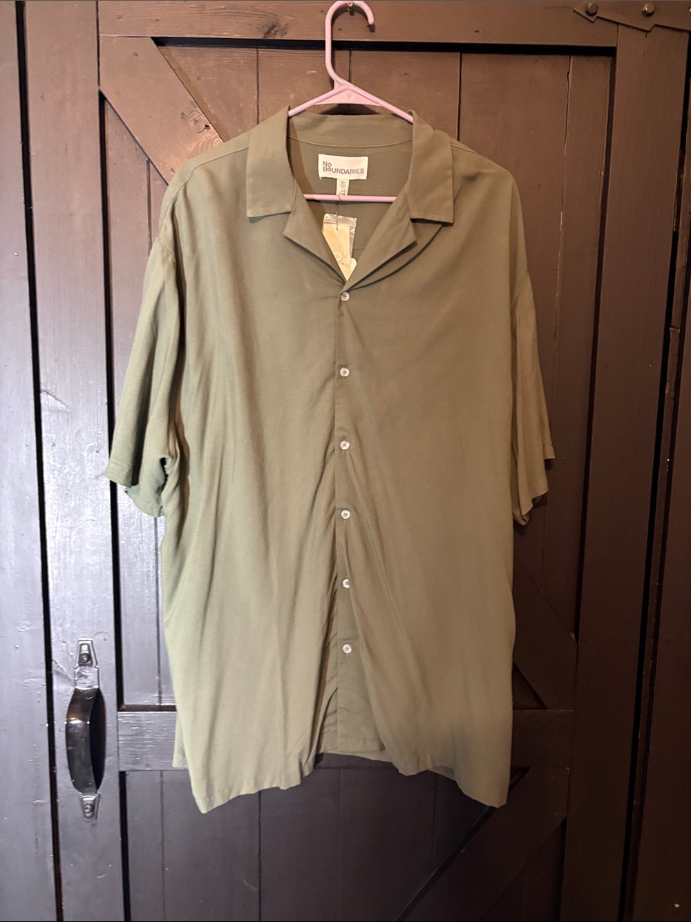 No Boundaries Olive Green Short Sleeve Camp Collar Button-Up